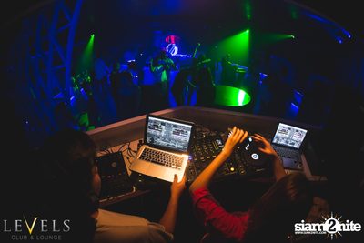 Powderpuff นำเสนอ Pink on Pink ที่ V-Club | เลเวลส์ — photo 81