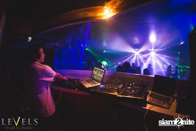 Powderpuff นำเสนอ Pink on Pink ที่ V-Club | เลเวลส์ — photo 84