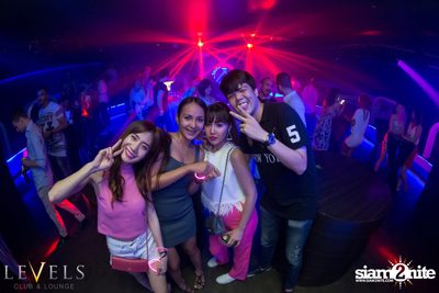 Powderpuff นำเสนอ Pink on Pink ที่ V-Club | เลเวลส์ — photo 85
