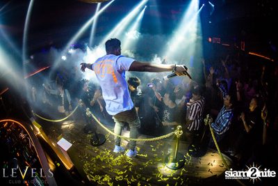 GlowInTheDark (DJs) ที่ เลเวลส์ — photo 3