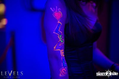 GlowInTheDark (DJs) ที่ เลเวลส์ — photo 21