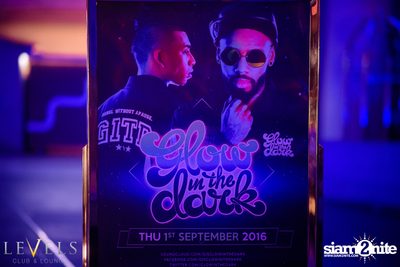 GlowInTheDark (DJs) ที่ เลเวลส์ — photo 25