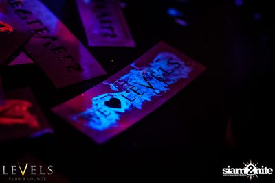 GlowInTheDark (DJs) ที่ เลเวลส์ — photo 32