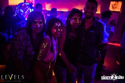 GlowInTheDark (DJs) ที่ เลเวลส์ — photo 57