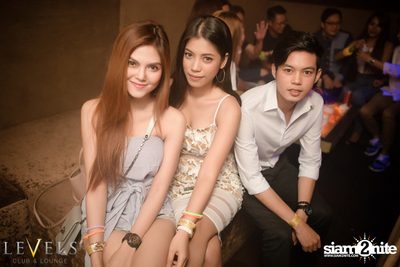 GlowInTheDark (DJs) ที่ เลเวลส์ — photo 64