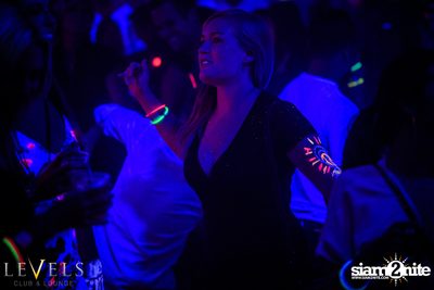 GlowInTheDark (DJs) ที่ เลเวลส์ — photo 66