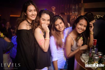 GlowInTheDark (DJs) ที่ เลเวลส์ — photo 70