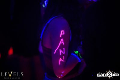 GlowInTheDark (DJs) ที่ เลเวลส์ — photo 92