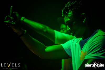 GlowInTheDark (DJs) ที่ เลเวลส์ — photo 124