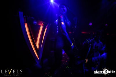 GlowInTheDark (DJs) ที่ เลเวลส์ — photo 135