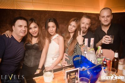 GlowInTheDark (DJs) ที่ เลเวลส์ — photo 142