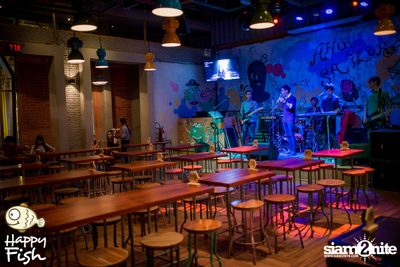 คืนวันศุกร์ ที่ร้าน แฮปปี้ ฟิช, เอเชีย ทีค เดอะ ริเวอร์ฟร้อนท์ — photo 26