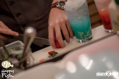 คืนวันศุกร์ ที่ร้าน แฮปปี้ ฟิช, เอเชีย ทีค เดอะ ริเวอร์ฟร้อนท์ — photo 29