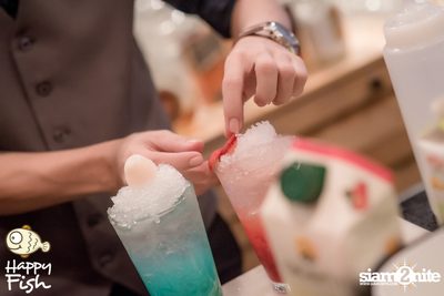 คืนวันศุกร์ ที่ร้าน แฮปปี้ ฟิช, เอเชีย ทีค เดอะ ริเวอร์ฟร้อนท์ — photo 30