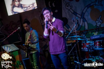 คืนวันศุกร์ ที่ร้าน แฮปปี้ ฟิช, เอเชีย ทีค เดอะ ริเวอร์ฟร้อนท์ — photo 31