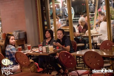 คืนวันศุกร์ ที่ร้าน แฮปปี้ ฟิช, เอเชีย ทีค เดอะ ริเวอร์ฟร้อนท์ — photo 38