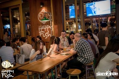 คืนวันศุกร์ ที่ร้าน แฮปปี้ ฟิช, เอเชีย ทีค เดอะ ริเวอร์ฟร้อนท์ — photo 61