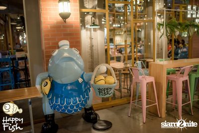 คืนวันศุกร์ ที่ร้าน แฮปปี้ ฟิช, เอเชีย ทีค เดอะ ริเวอร์ฟร้อนท์ — photo 73