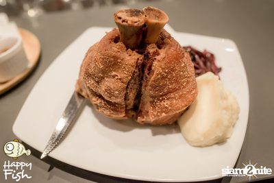 คืนวันศุกร์ ที่ร้าน แฮปปี้ ฟิช, เอเชีย ทีค เดอะ ริเวอร์ฟร้อนท์ — photo 87