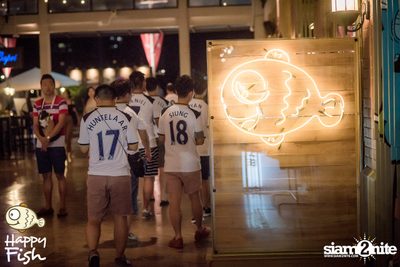 คืนวันศุกร์ ที่ร้าน แฮปปี้ ฟิช, เอเชีย ทีค เดอะ ริเวอร์ฟร้อนท์ — photo 92