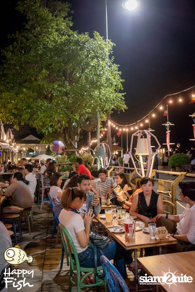 คืนวันศุกร์ ที่ร้าน แฮปปี้ ฟิช, เอเชีย ทีค เดอะ ริเวอร์ฟร้อนท์ — photo 93