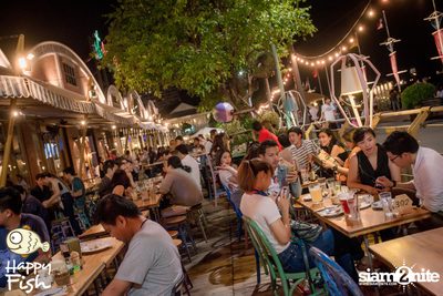 คืนวันศุกร์ ที่ร้าน แฮปปี้ ฟิช, เอเชีย ทีค เดอะ ริเวอร์ฟร้อนท์ — photo 94
