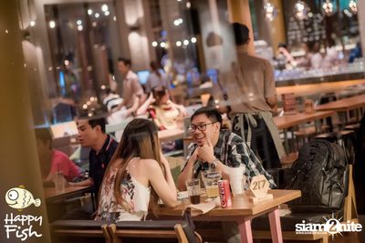 คืนวันศุกร์ ที่ร้าน แฮปปี้ ฟิช, เอเชีย ทีค เดอะ ริเวอร์ฟร้อนท์ — photo 95