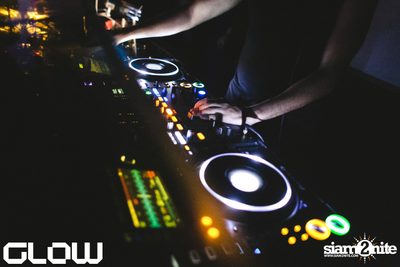 Retox Sessions presents Loco & Jam at Glow — photo 32