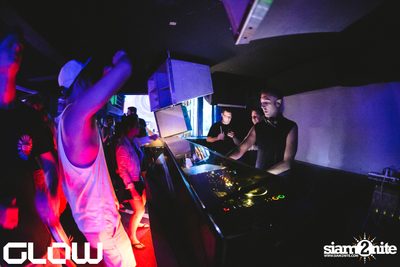 Retox Sessions presents Loco & Jam at Glow — photo 34