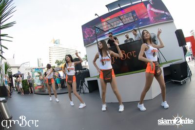 amWet & Ful Metal Dojo Pool Party ที่ แอมบาร์ — photo 60