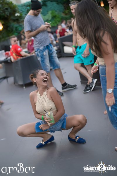 amWet & Ful Metal Dojo Pool Party ที่ แอมบาร์ — photo 95