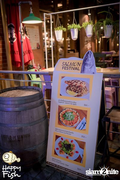 คืนวันศุกร์ ที่ร้าน แฮปปี้ ฟิช, เอเชีย ทีค เดอะ ริเวอร์ฟร้อนท์ — photo 2