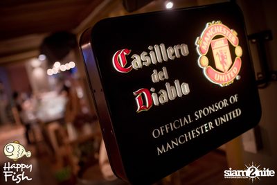 คืนวันศุกร์ ที่ร้าน แฮปปี้ ฟิช, เอเชีย ทีค เดอะ ริเวอร์ฟร้อนท์ — photo 5