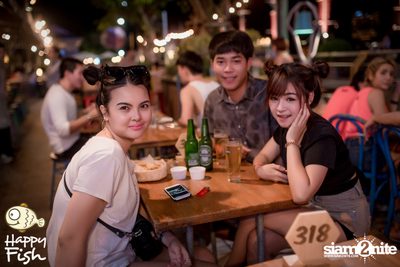 คืนวันศุกร์ ที่ร้าน แฮปปี้ ฟิช, เอเชีย ทีค เดอะ ริเวอร์ฟร้อนท์ — photo 11