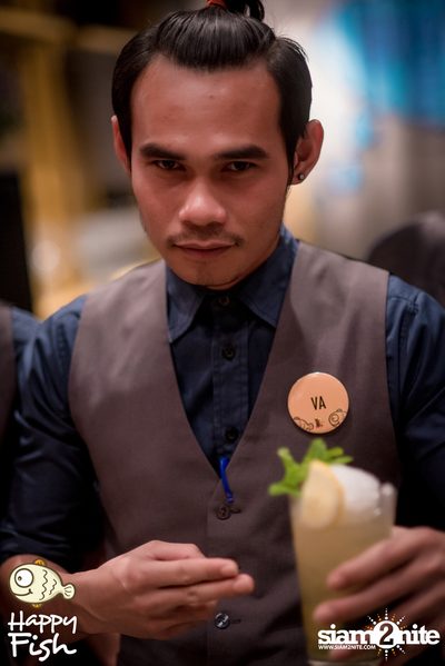 คืนวันศุกร์ ที่ร้าน แฮปปี้ ฟิช, เอเชีย ทีค เดอะ ริเวอร์ฟร้อนท์ — photo 18