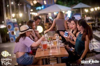 คืนวันศุกร์ ที่ร้าน แฮปปี้ ฟิช, เอเชีย ทีค เดอะ ริเวอร์ฟร้อนท์ — photo 20