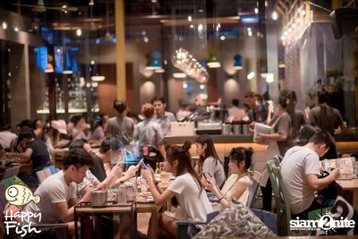 คืนวันศุกร์ ที่ร้าน แฮปปี้ ฟิช, เอเชีย ทีค เดอะ ริเวอร์ฟร้อนท์ — photo 26