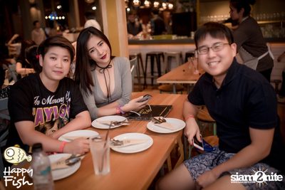 คืนวันศุกร์ ที่ร้าน แฮปปี้ ฟิช, เอเชีย ทีค เดอะ ริเวอร์ฟร้อนท์ — photo 31