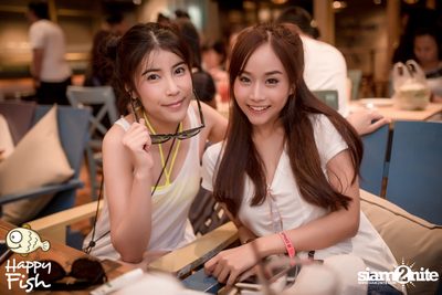 คืนวันศุกร์ ที่ร้าน แฮปปี้ ฟิช, เอเชีย ทีค เดอะ ริเวอร์ฟร้อนท์ — photo 32