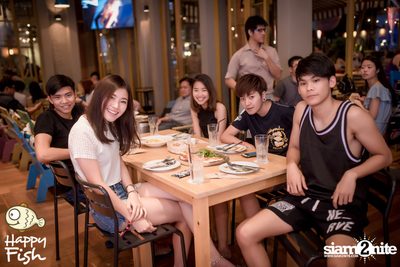 คืนวันศุกร์ ที่ร้าน แฮปปี้ ฟิช, เอเชีย ทีค เดอะ ริเวอร์ฟร้อนท์ — photo 34