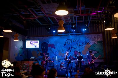 คืนวันศุกร์ ที่ร้าน แฮปปี้ ฟิช, เอเชีย ทีค เดอะ ริเวอร์ฟร้อนท์ — photo 44