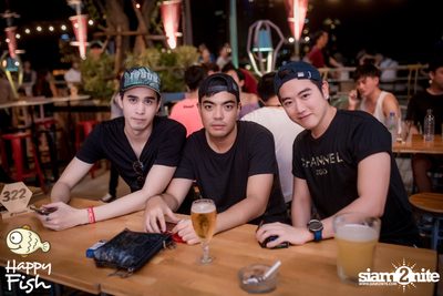 คืนวันศุกร์ ที่ร้าน แฮปปี้ ฟิช, เอเชีย ทีค เดอะ ริเวอร์ฟร้อนท์ — photo 49