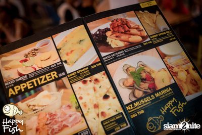 คืนวันศุกร์ ที่ร้าน แฮปปี้ ฟิช, เอเชีย ทีค เดอะ ริเวอร์ฟร้อนท์ — photo 51