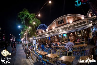 คืนวันศุกร์ ที่ร้าน แฮปปี้ ฟิช, เอเชีย ทีค เดอะ ริเวอร์ฟร้อนท์ — photo 58