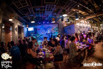 คืนวันศุกร์ ที่ร้าน แฮปปี้ ฟิช, เอเชีย ทีค เดอะ ริเวอร์ฟร้อนท์ — photo 61