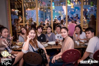 คืนวันศุกร์ ที่ร้าน แฮปปี้ ฟิช, เอเชีย ทีค เดอะ ริเวอร์ฟร้อนท์ — photo 63