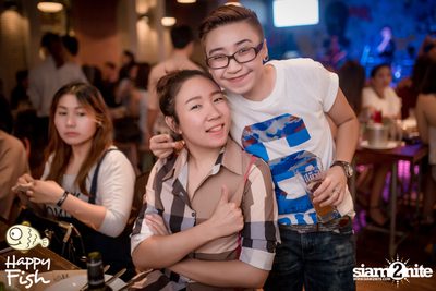 คืนวันศุกร์ ที่ร้าน แฮปปี้ ฟิช, เอเชีย ทีค เดอะ ริเวอร์ฟร้อนท์ — photo 65