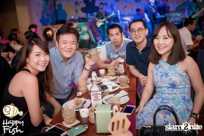 คืนวันศุกร์ ที่ร้าน แฮปปี้ ฟิช, เอเชีย ทีค เดอะ ริเวอร์ฟร้อนท์ — photo 67