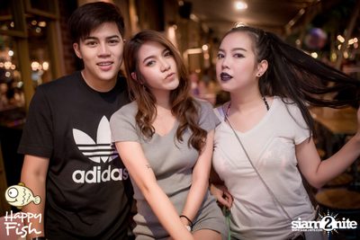 คืนวันศุกร์ ที่ร้าน แฮปปี้ ฟิช, เอเชีย ทีค เดอะ ริเวอร์ฟร้อนท์ — photo 72