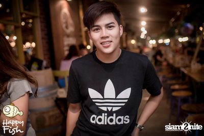 คืนวันศุกร์ ที่ร้าน แฮปปี้ ฟิช, เอเชีย ทีค เดอะ ริเวอร์ฟร้อนท์ — photo 73